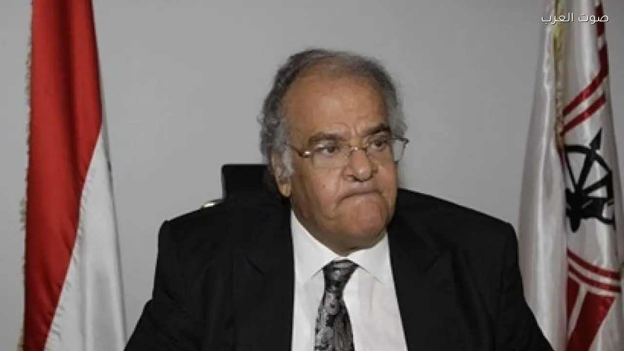 ممدوح عباس يدعم الزمالك بتغطية رواتب 10 لاعبين لأسباب خاصة