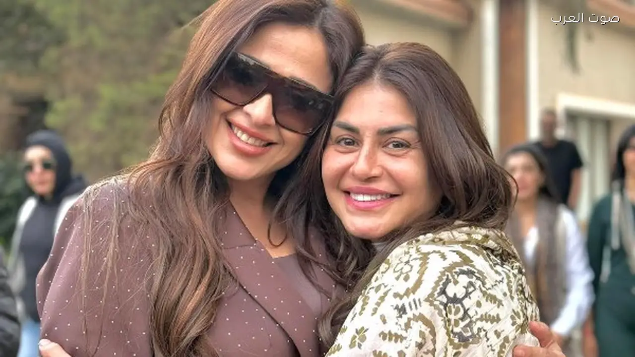 منة فضالي تهنئ ياسمين عبد العزيز بنجاحها في “وننسي اللي كان”