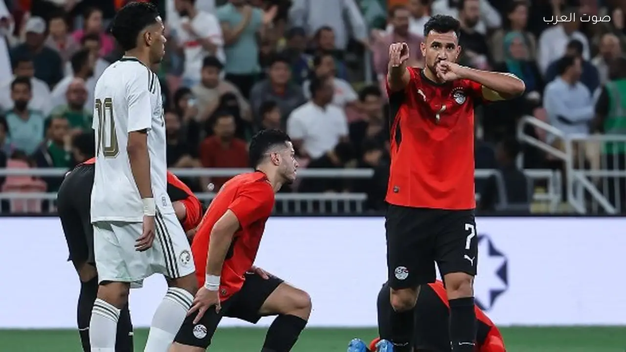 منتخب مصر يتفوق على السعودية بثلاثية نظيفة في الشوط الأول