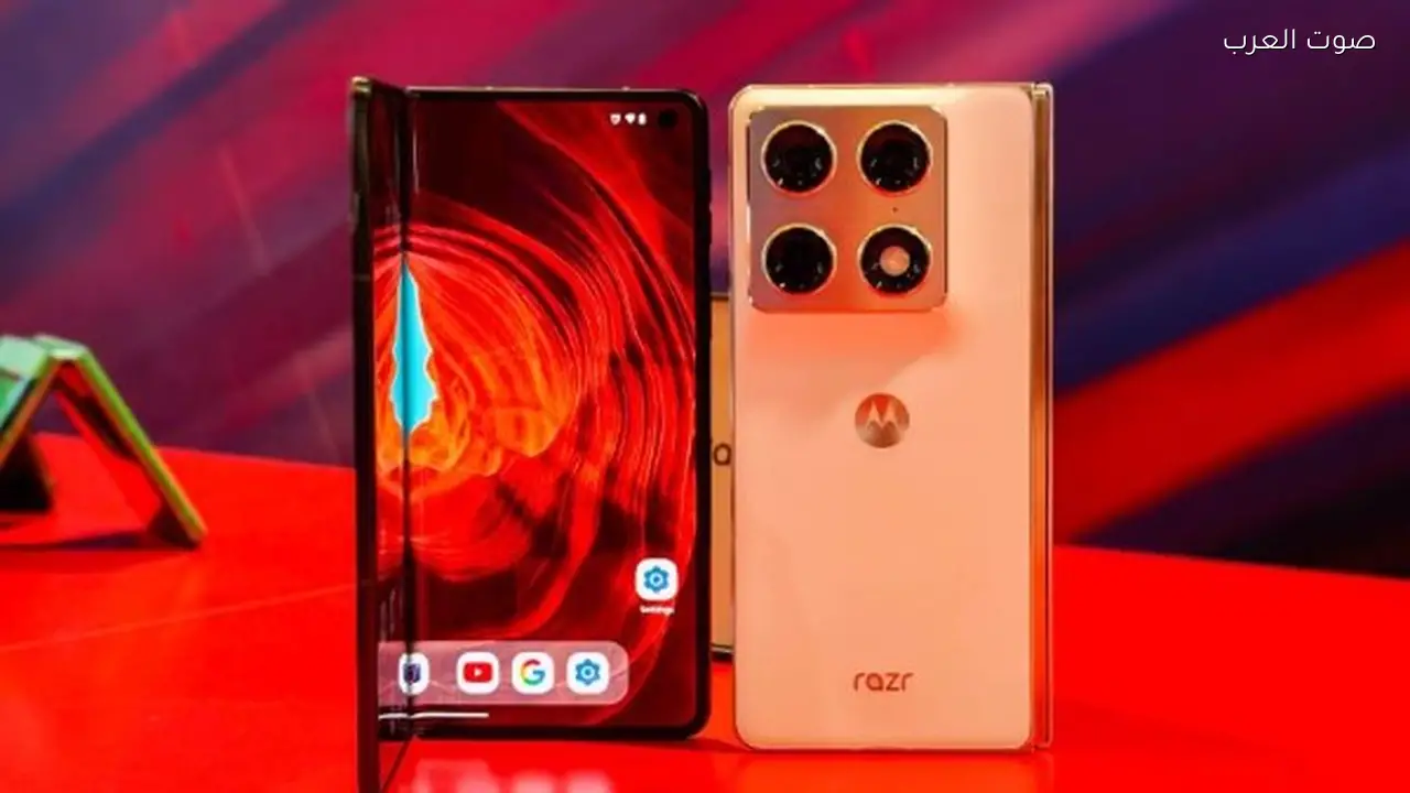 مواصفات وسعر هاتف موتورولا Razr Fold الجديد
