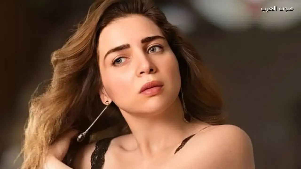 مى عز الدين تغادر المستشفى بعد جراحة بالأمعاء وتكمل علاجها في المنزل