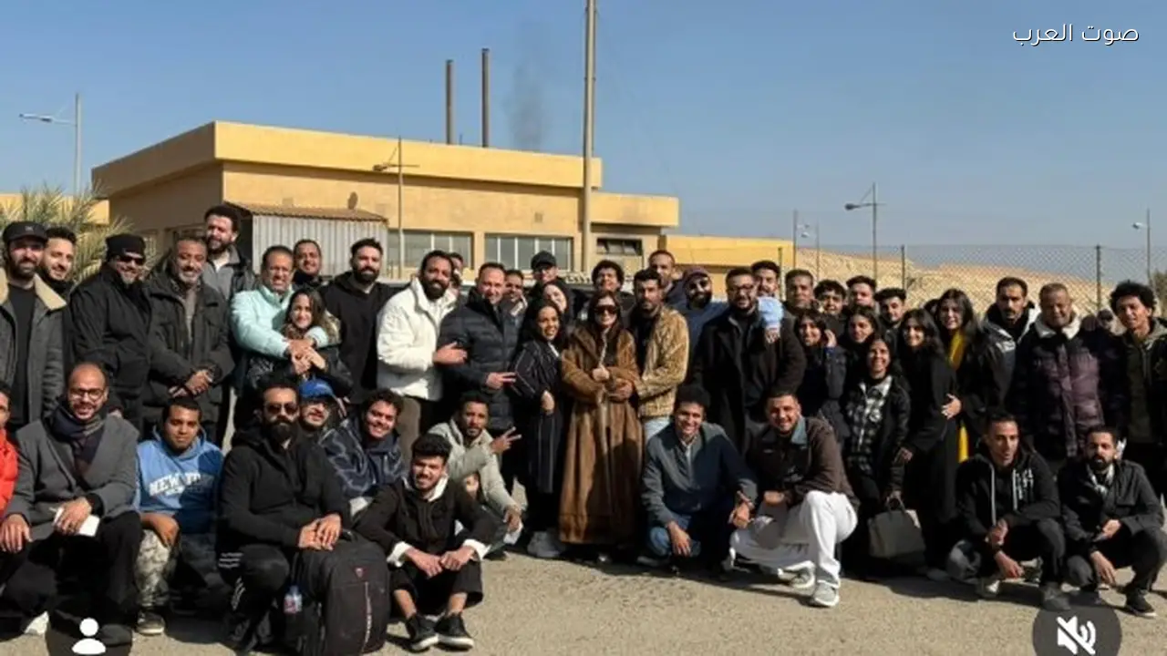 مي عمر تظهر لأول مرة بعد وفاة والدها بعد انتهاء تصوير “الست موناليزا”