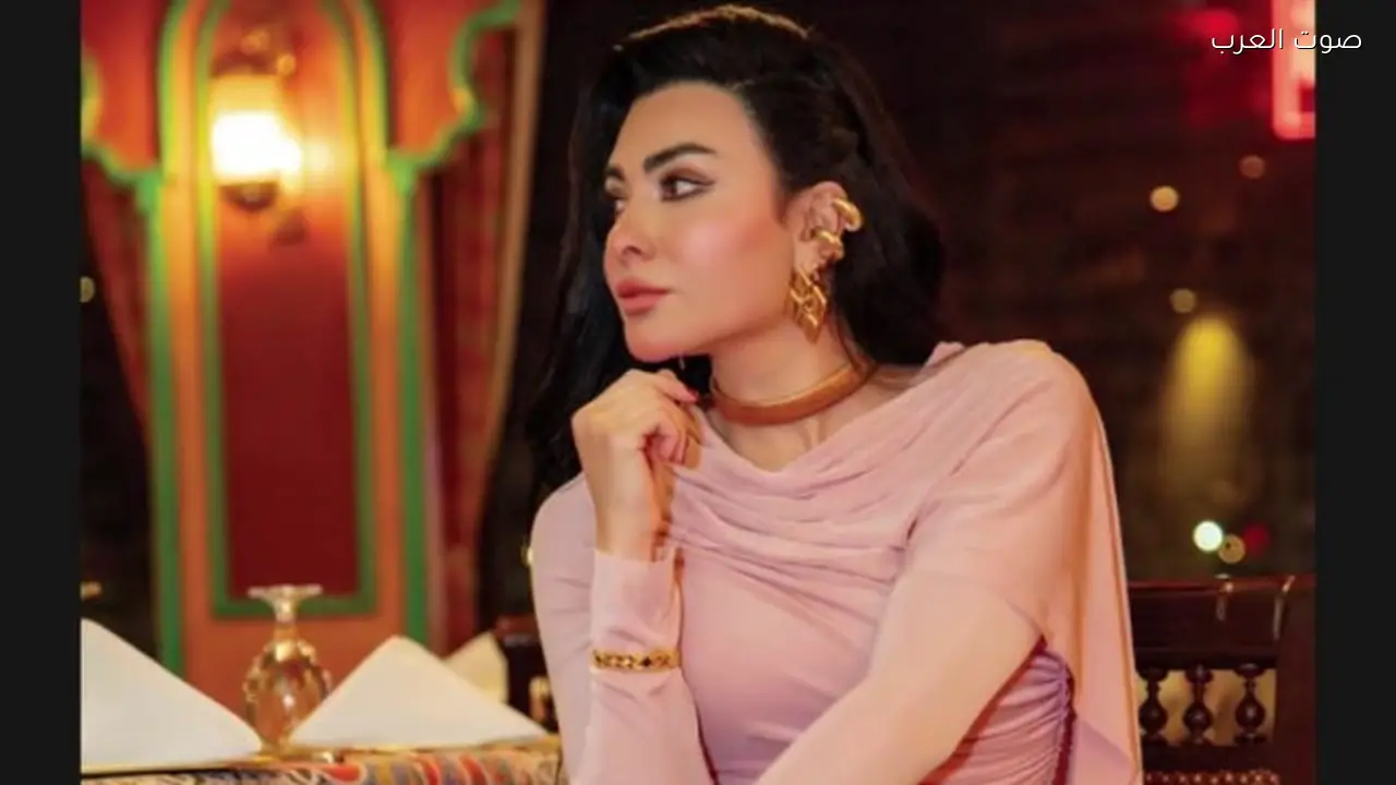 ميرهان حسين تتألق في أحدث إطلالة لها