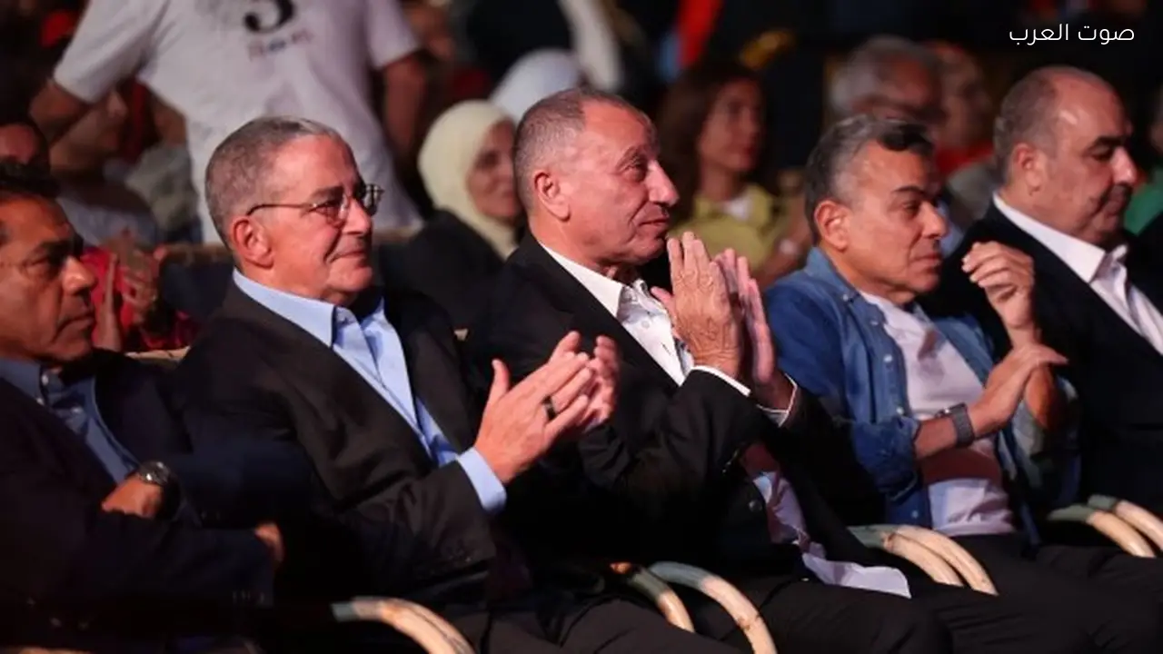 ناقد رياضي ينتقد إدارة الأهلي بسبب أخطاء وصفقات غير مدروسة