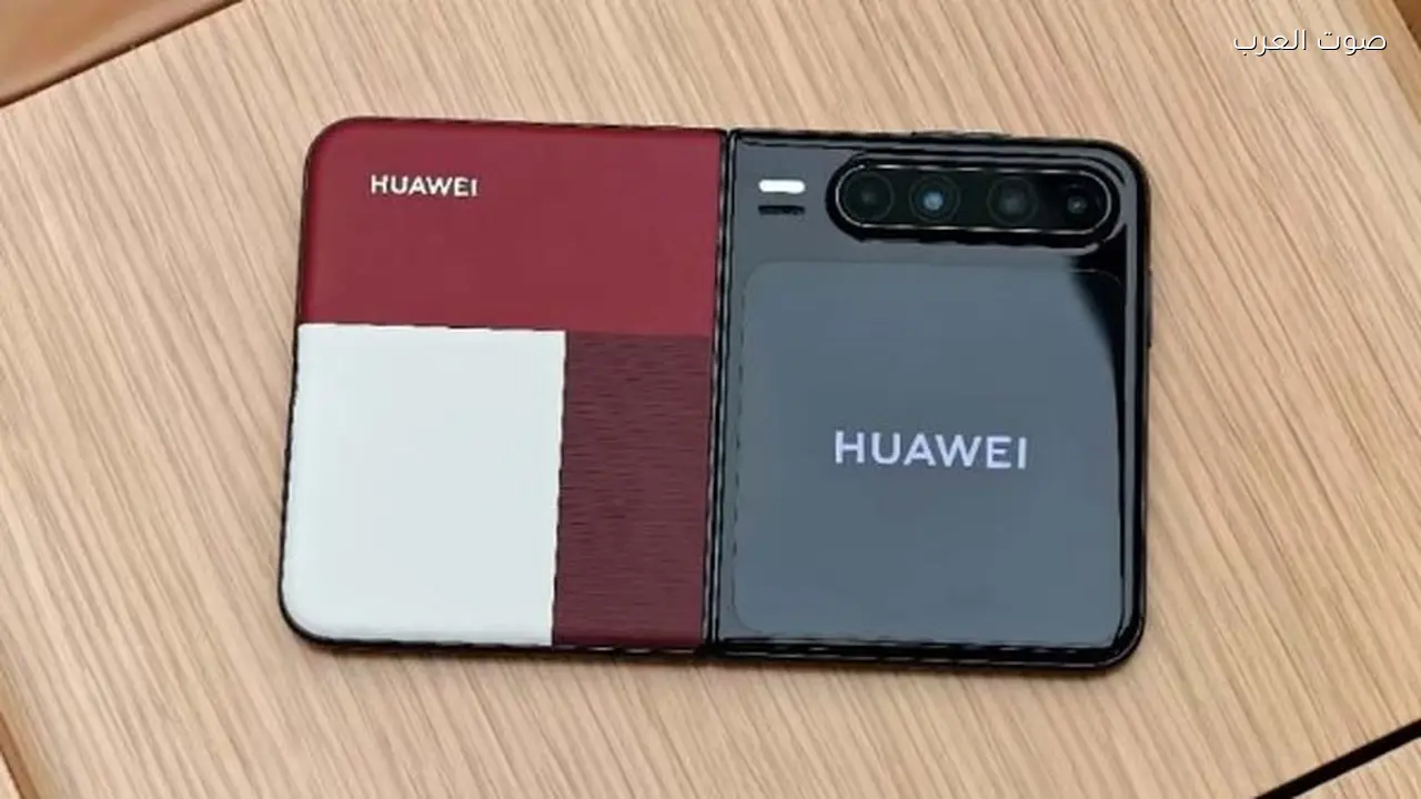 هواوي تكشف عن تصميمين جديدين لمنافسة آيفون فولد القابل للطي