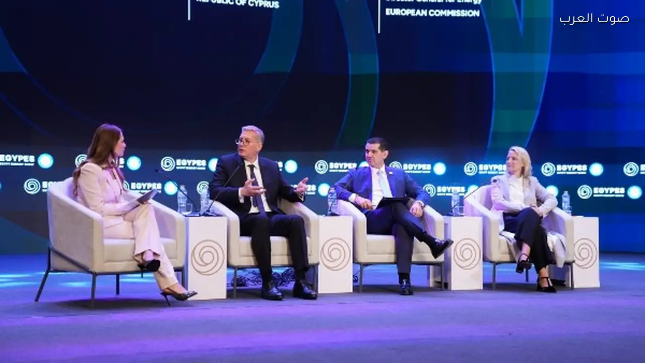 وزير البترول المصري ونظيره القبرصي يؤكدان أهمية اتفاق الاستثمار في الغاز