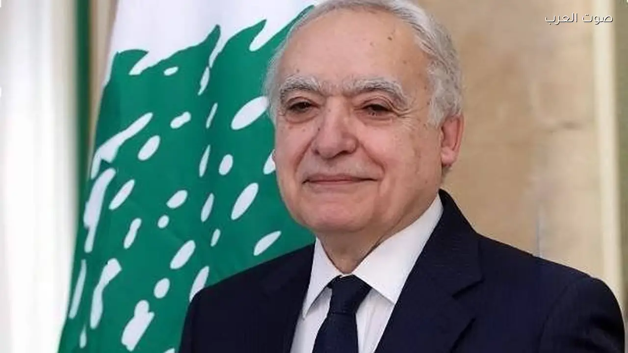 وزير الثقافة اللبناني يشيد بجهود ماكرون لوقف إطلاق النار