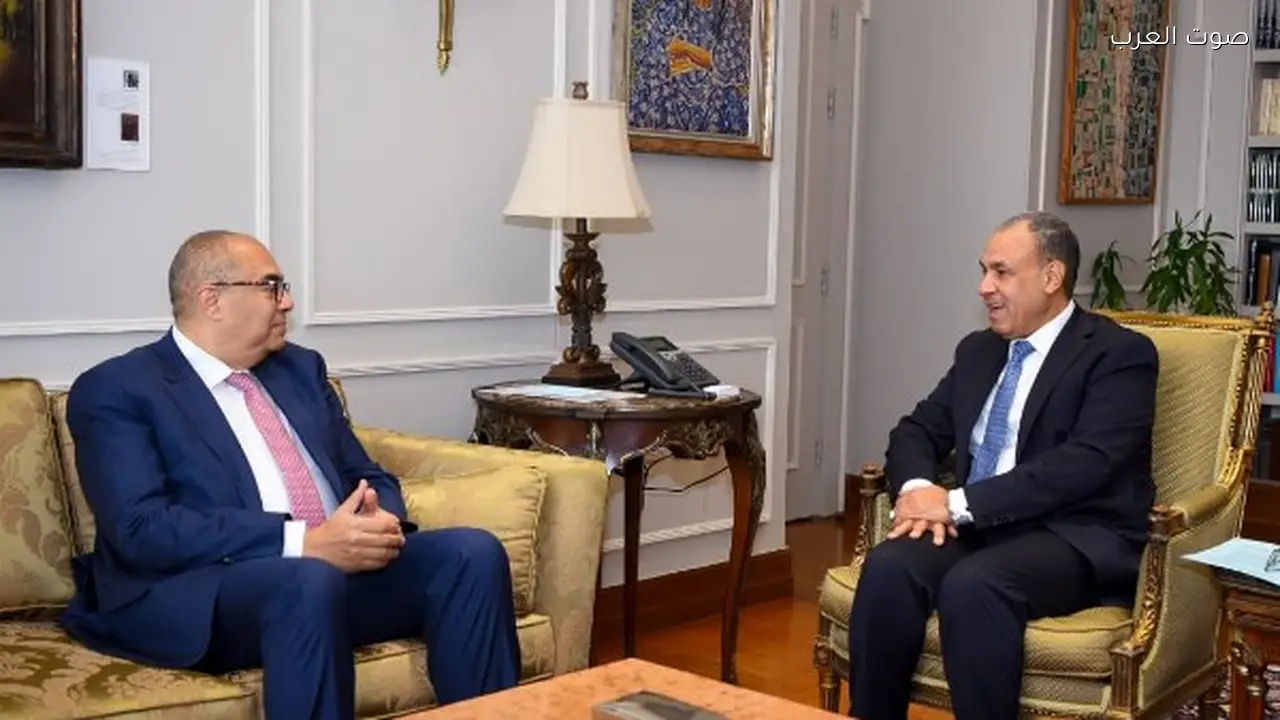 وزير الخارجية يلتقي المبعوث الأممي لتمويل التنمية