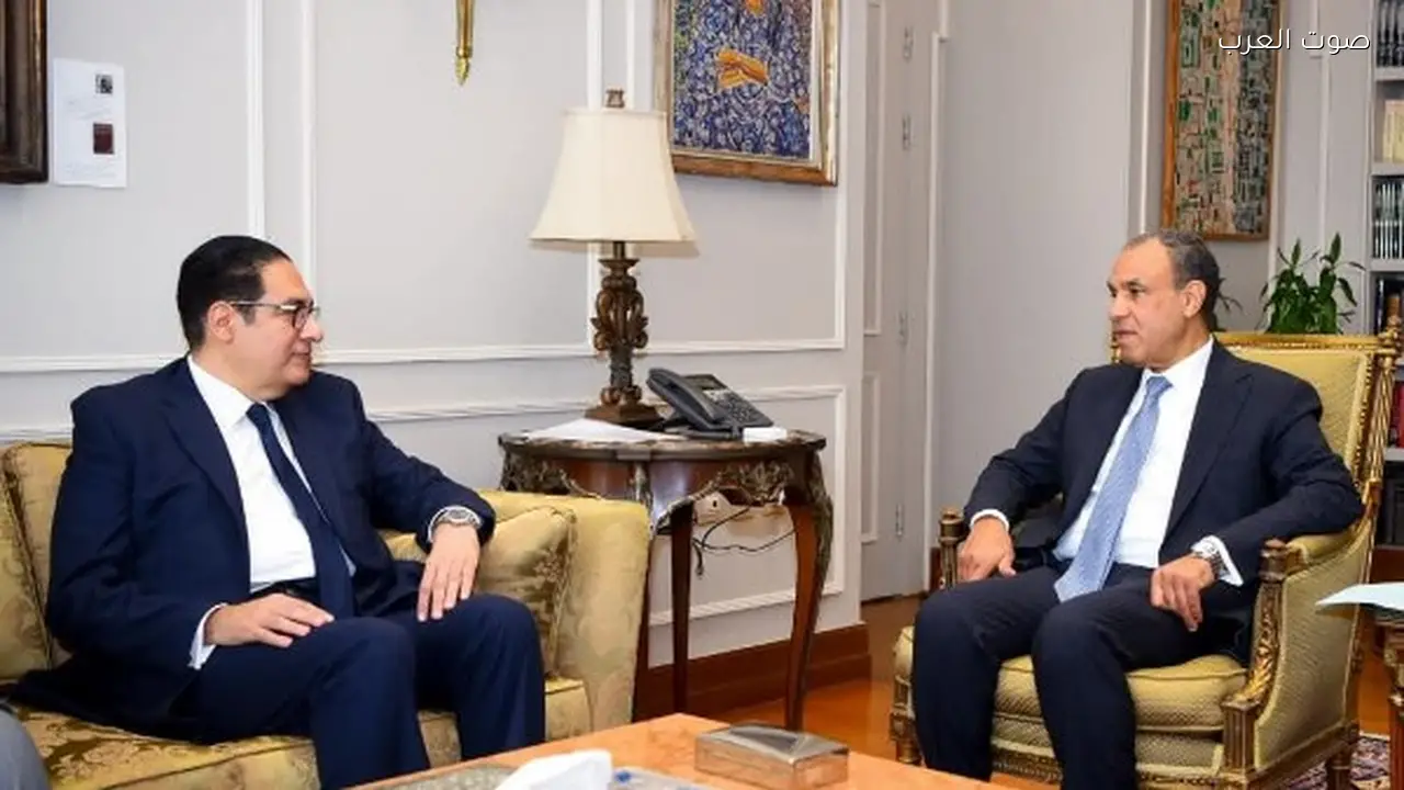 وزير الخارجية يلتقي رئيس جامعة القاهرة لتعزيز التعاون الأكاديمي