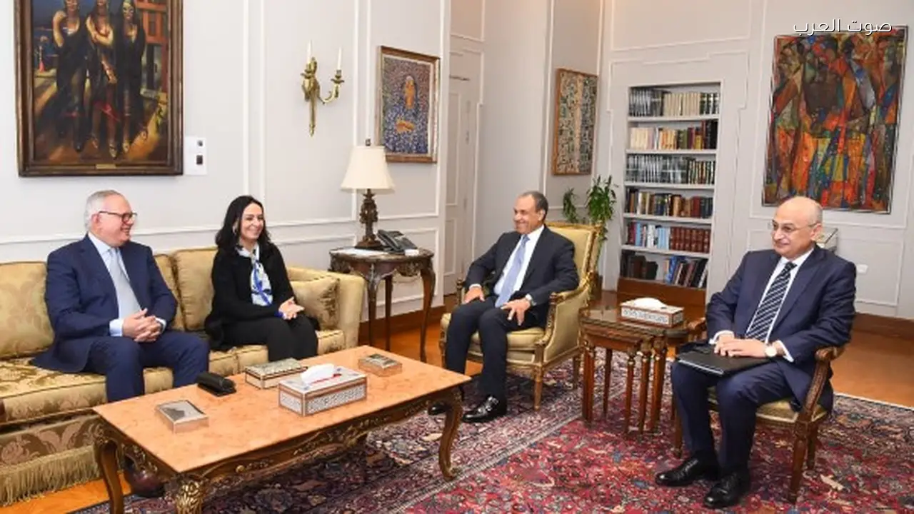 وزير الخارجية يلتقي وزيرة التضامن ورئيس منظمة الأفروآسيوية