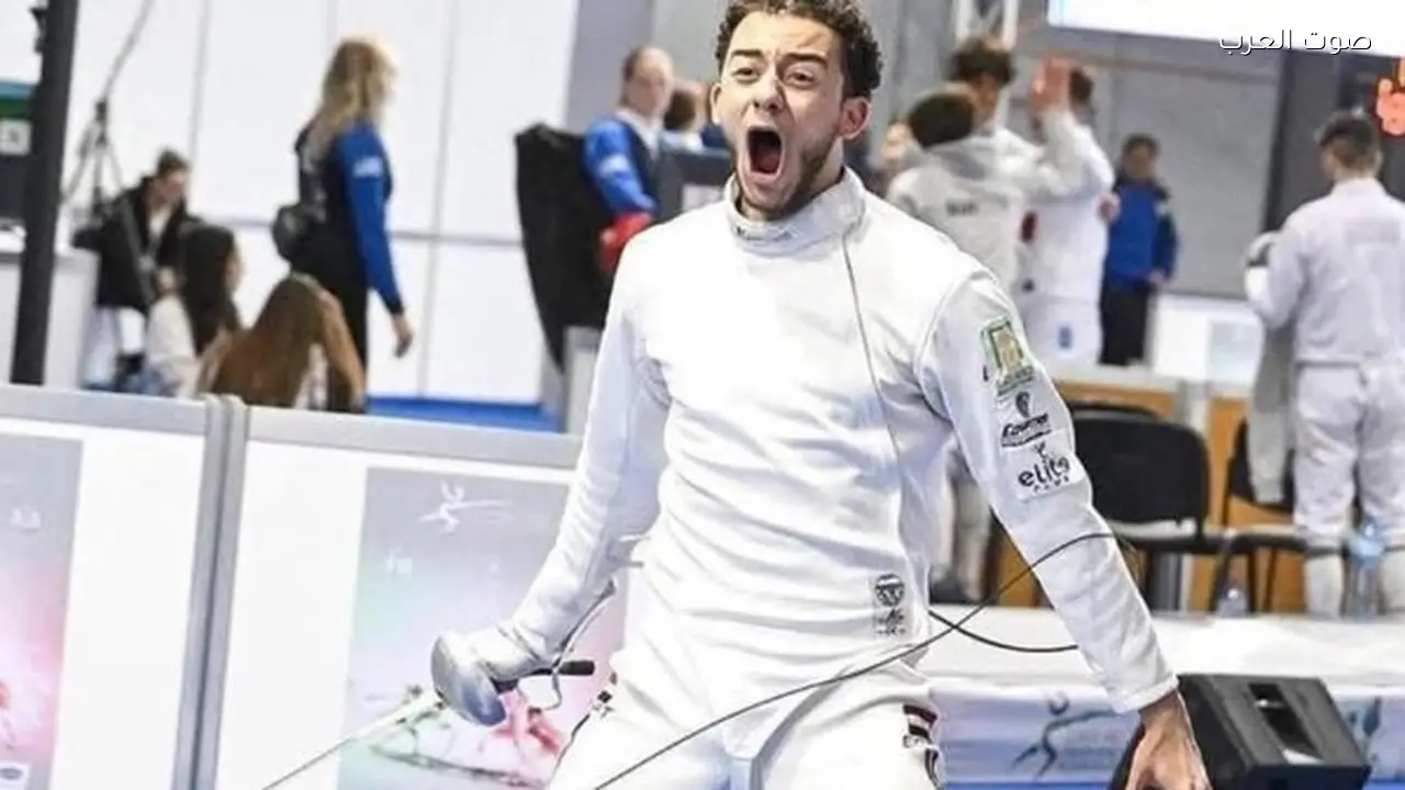 وزير الشباب والرياضة يهنئ محمد السيد بعد فوزه ببرونزية كأس العالم لسيف المبارزة