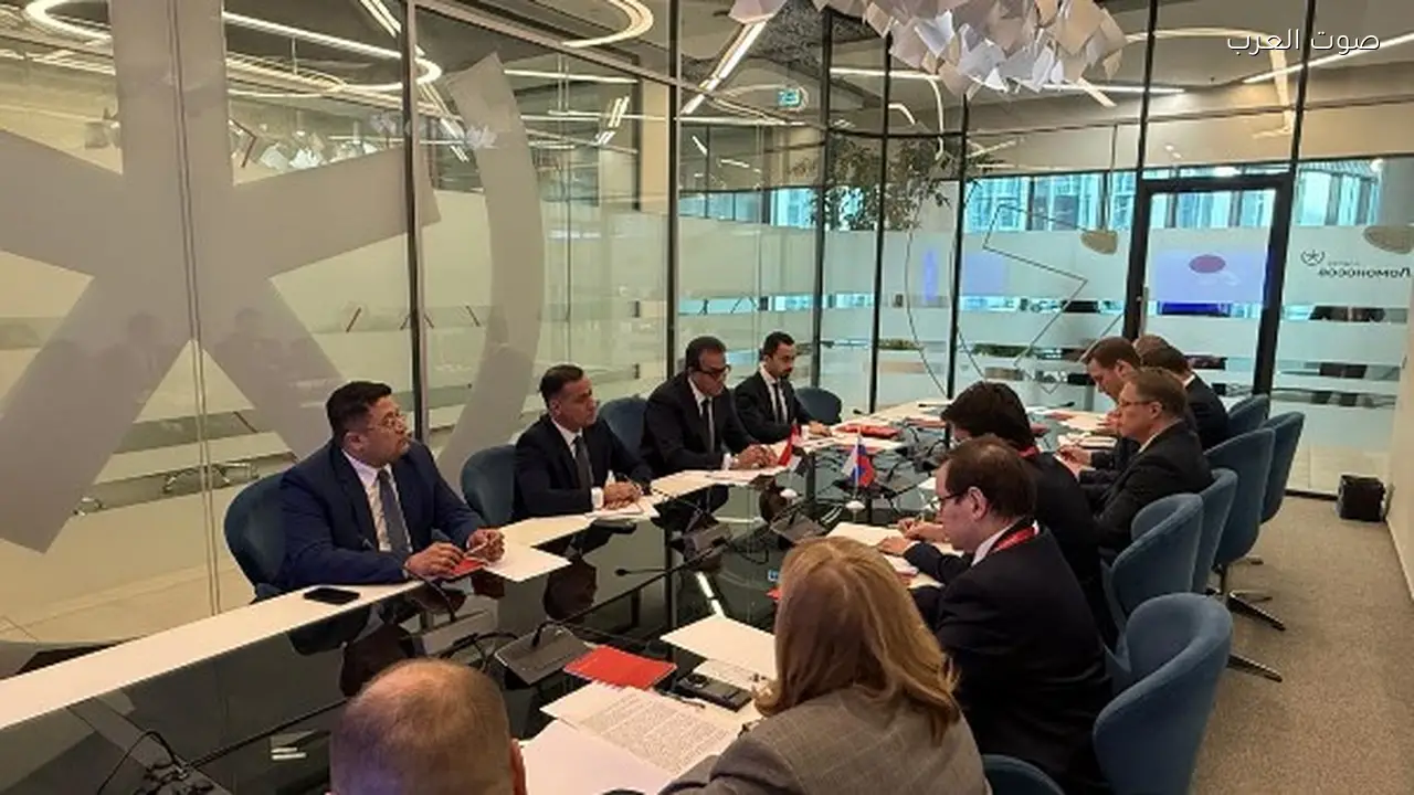 وزير الصحة يناقش مع نظيره الروسي الاعتراف بالشهادات الطبية الروسية