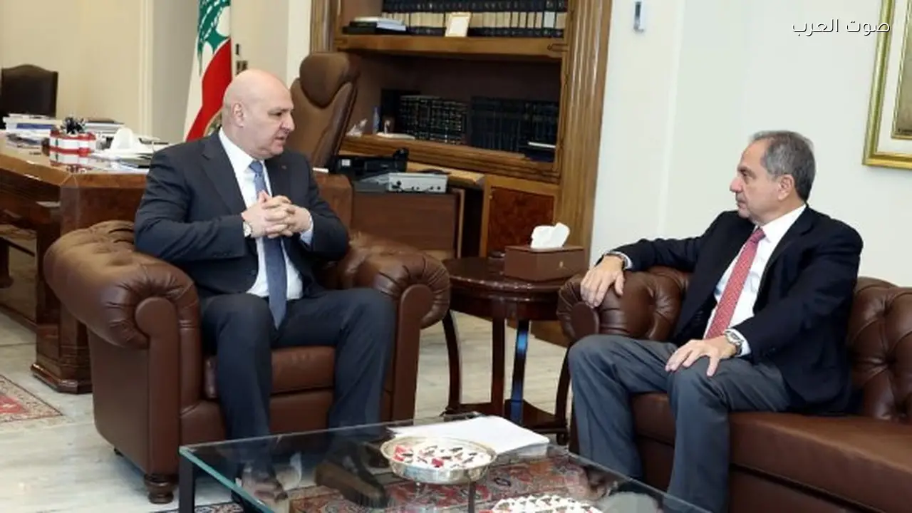 وزير الطاقة اللبناني ينفي وجود أزمة في المحروقات