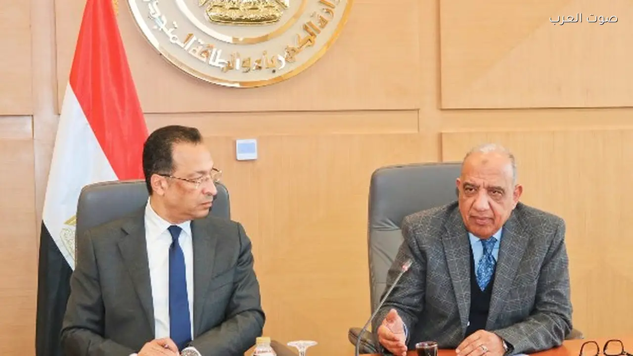 وزيرا الكهرباء والاتصالات يناقشان دعم استثمارات مراكز البيانات