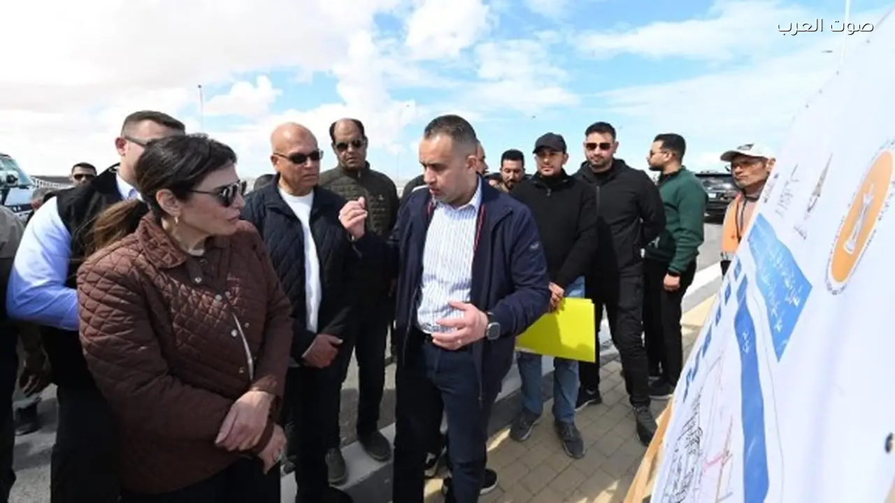 وزيرة الإسكان تتابع أعمال المرافق في أبراج الداون تاون بالعلمين الجديدة