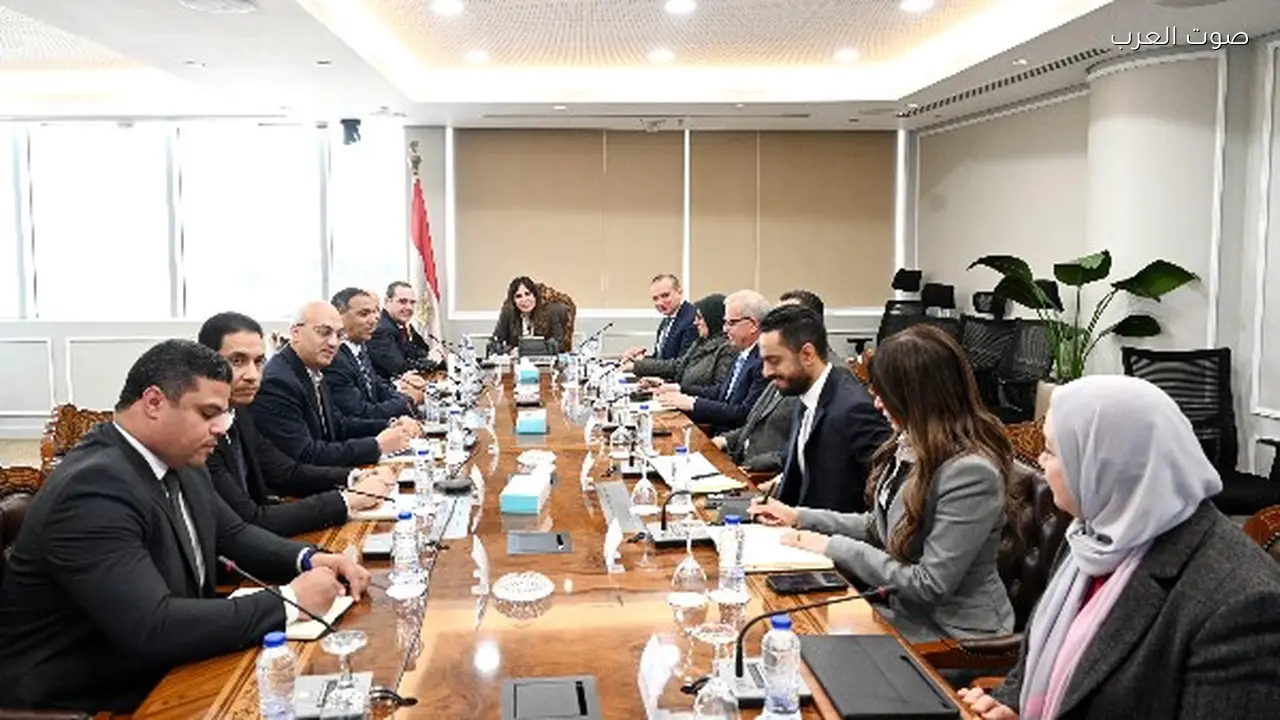 وزيرة الإسكان تتابع مشروعات تطوير مثلث ماسبيرو وسور مجرى العيون