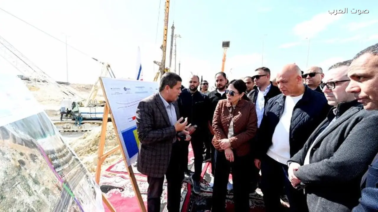 وزيرة الإسكان تتفقد مشروعات تطوير قرى مارينا