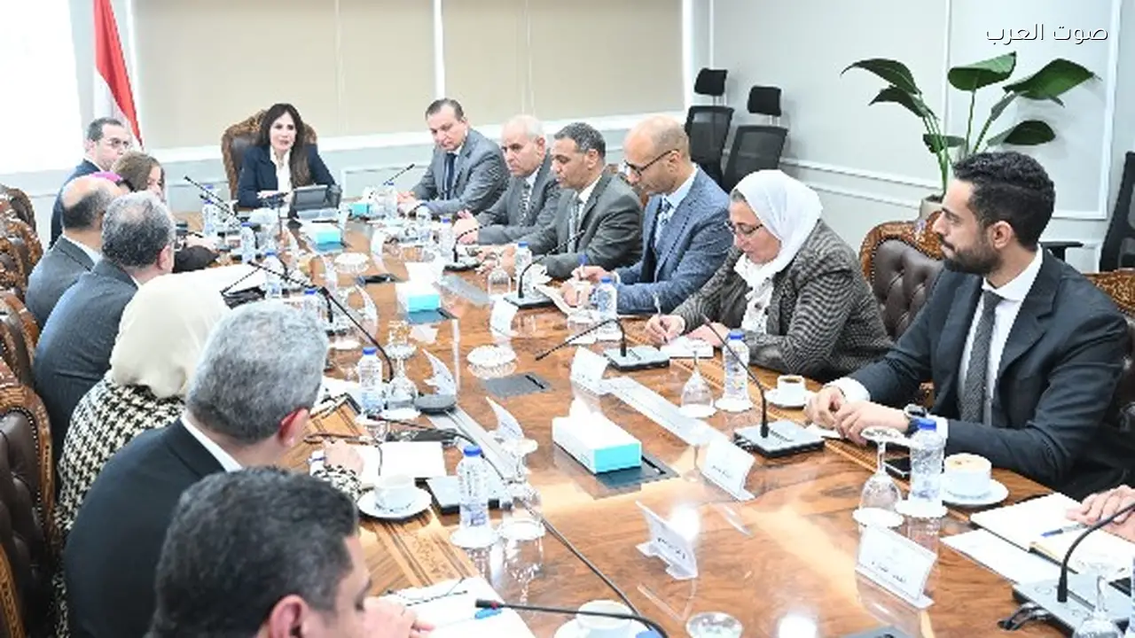 وزيرة الإسكان تناقش طرح وحدات سكنية للإيجار