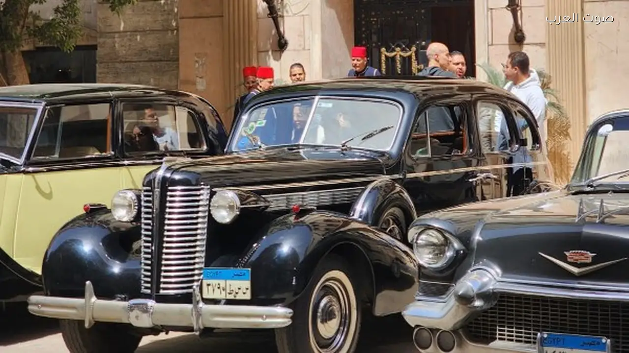 60 سيارة كلاسيكية تجوب شوارع القاهرة احتفالًا بمرور 102 عام على نادي السيارات