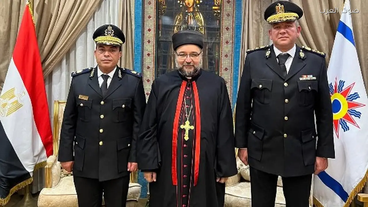 أسقف بولس ساتي يستقبل المهنئين بعيد القيامة المجيد