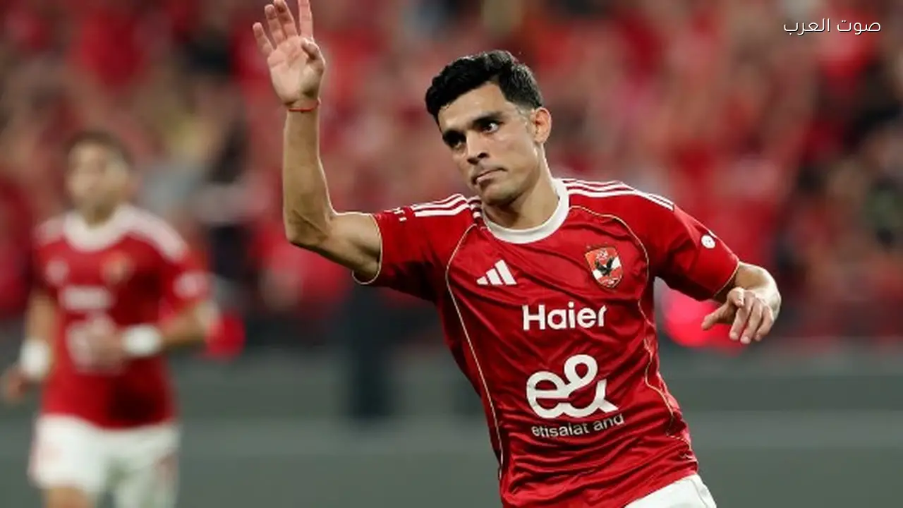 أشرف بن شرقي يقترب من الانتقال إلى الدوري القطري