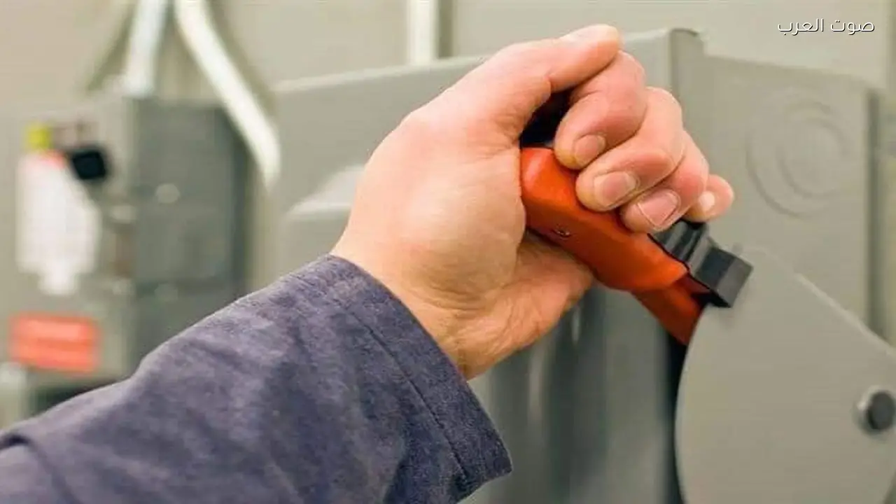 استثناءات قرار العمل عن بُعد في قطاع الكهرباء اليوم