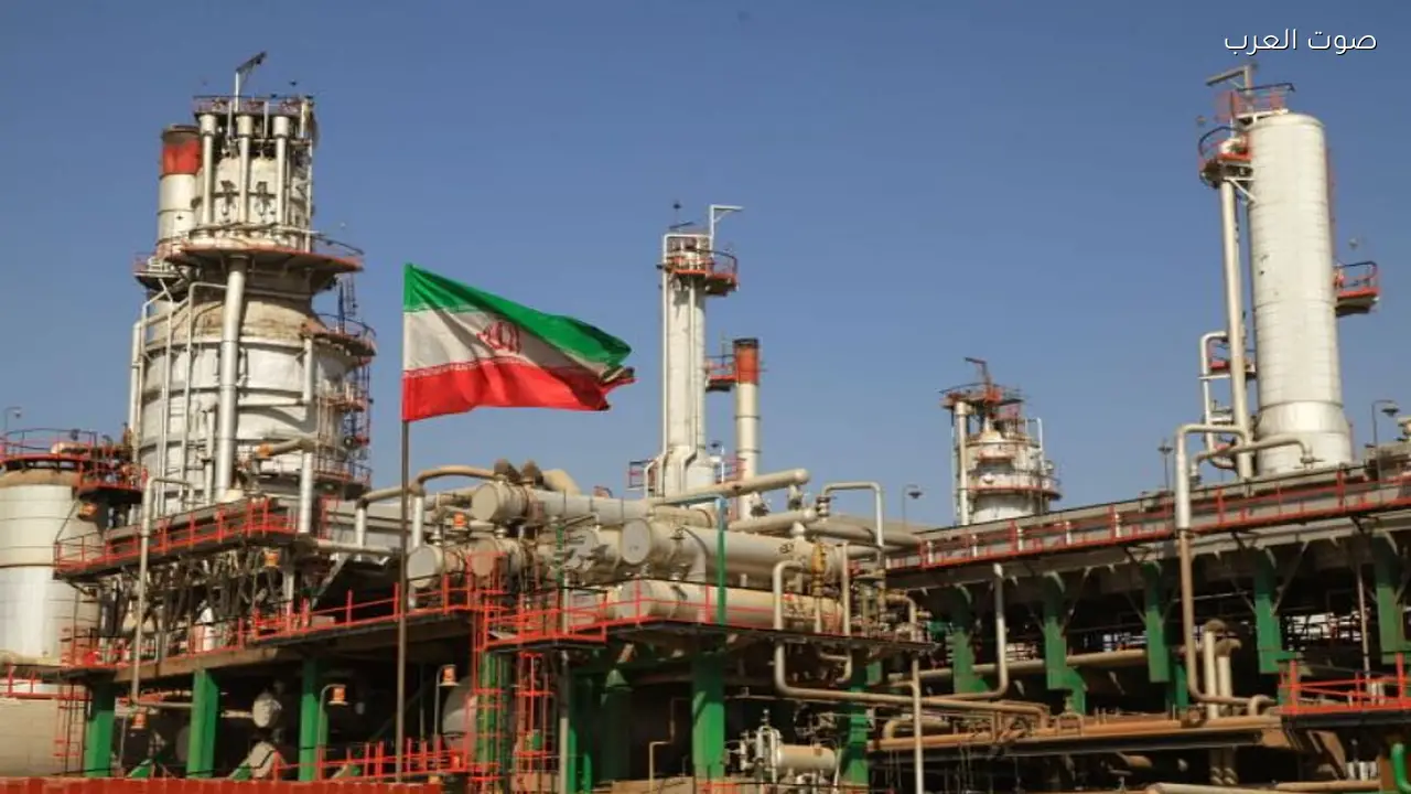 استعادة 80% من طاقة منشآت تكرير النفط الإيرانية خلال شهرين