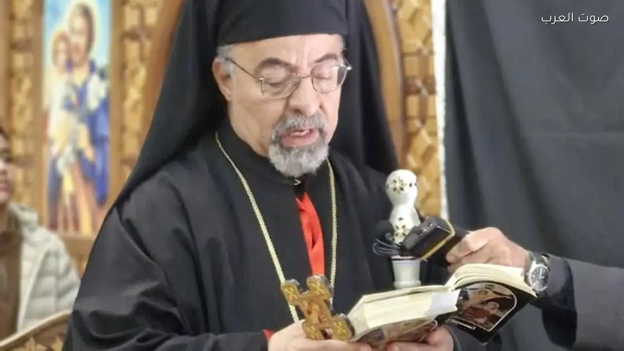 الأنبا إبراهيم إسحق يقود صلاة البصخة المقدسة في الإسكندرية