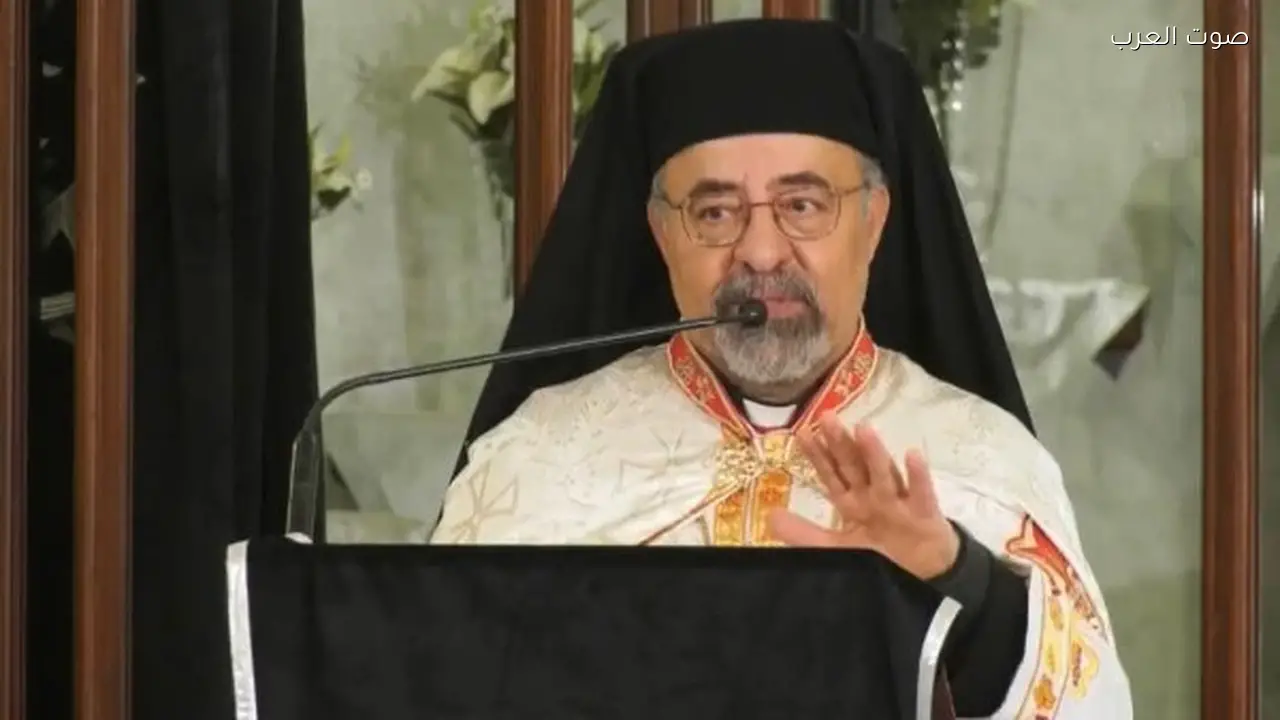 الأنبا إبراهيم إسحق يقود صلوات خميس العهد في كنيسة قلب يسوع