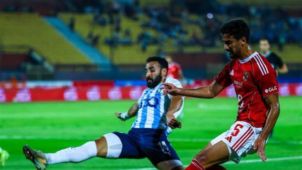الأهلي يعتمد على الأطراف وتوروب يستبدل بلعمري ضد بيراميدز
