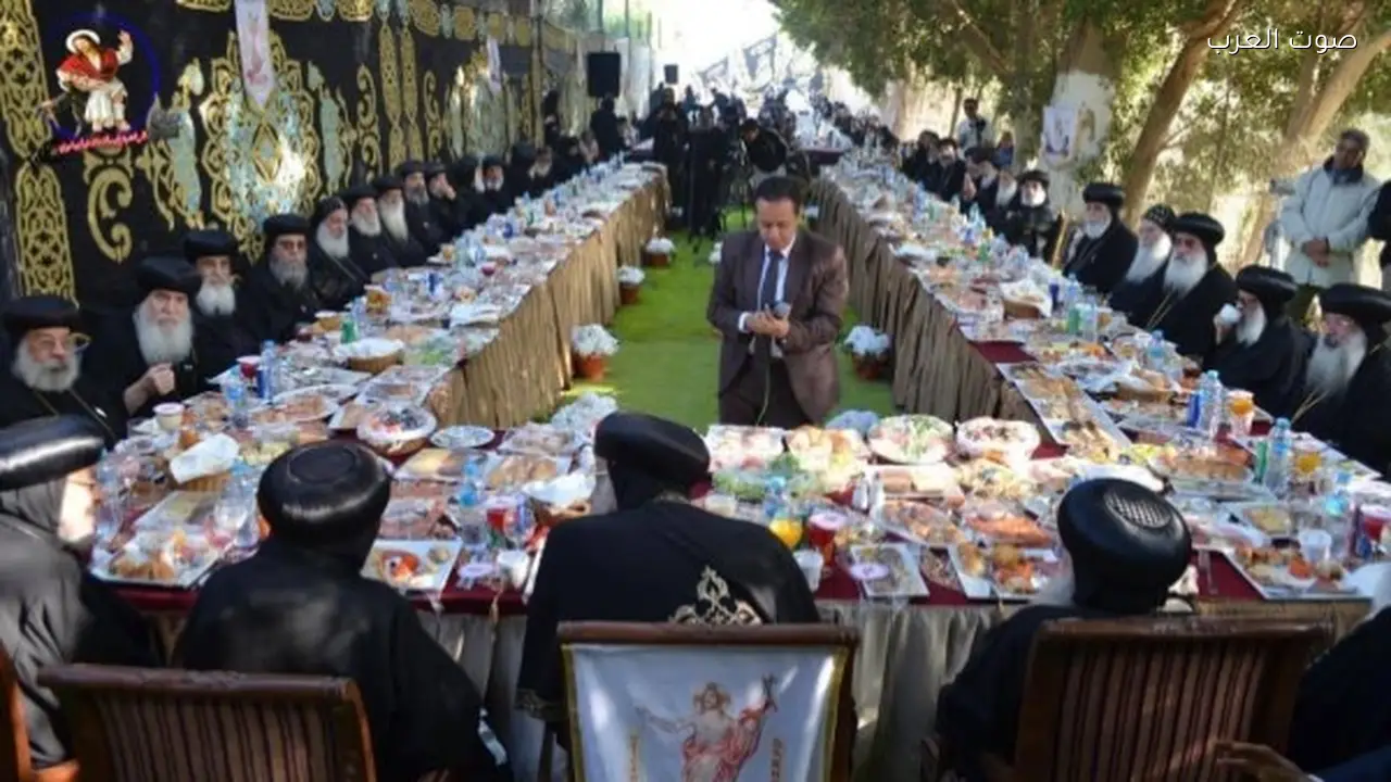 البابا تواضروس يحتفل بشم النسيم مع رهبان وادي النطرون