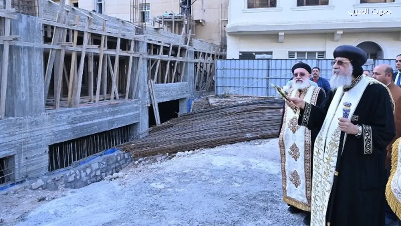 البابا تواضروس يزور المركز الثقافي القبطي السكندري ويحث على دعمه بالصلوات