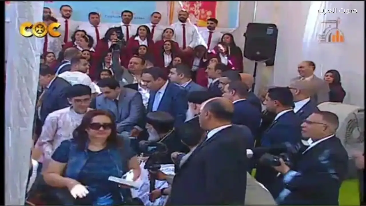 البابا تواضروس يهنئ أبناء الكنيسة بعيد القيامة بالكاتدرائية