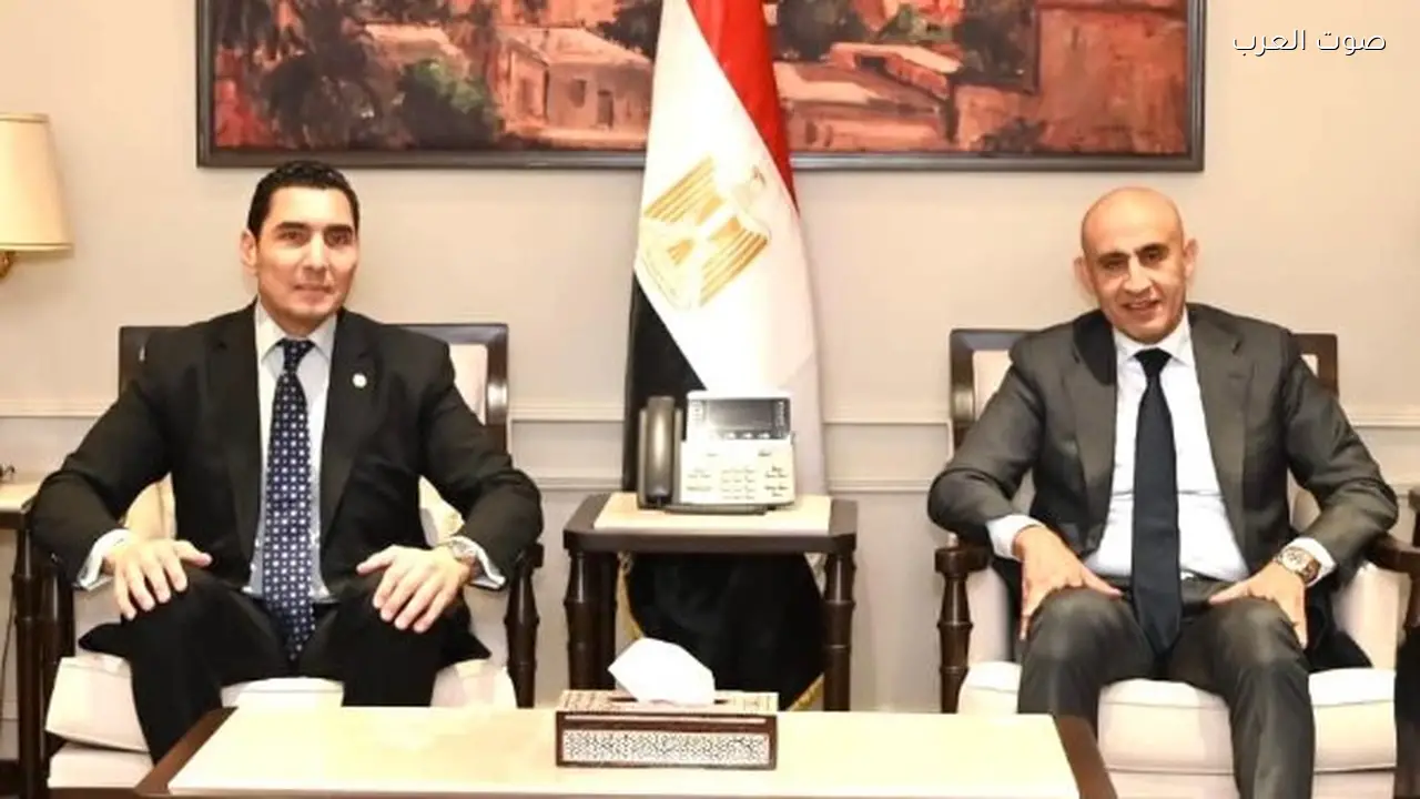 التعليم تناقش زيادة ممارسة الرياضة بين طلاب المدارس