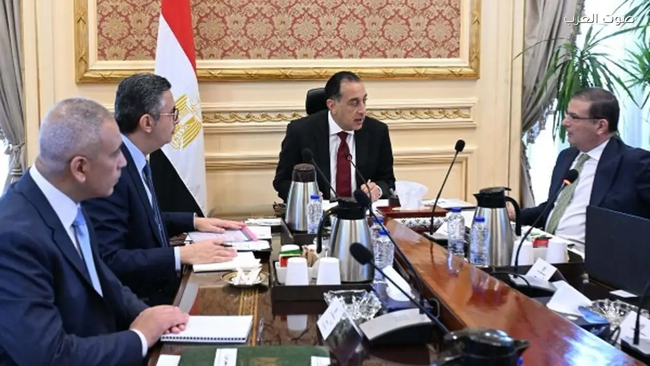 الحكومة تؤكد: المخزون الاستراتيجي للسلع آمن وجاهزون لتوريد القمح المحلي