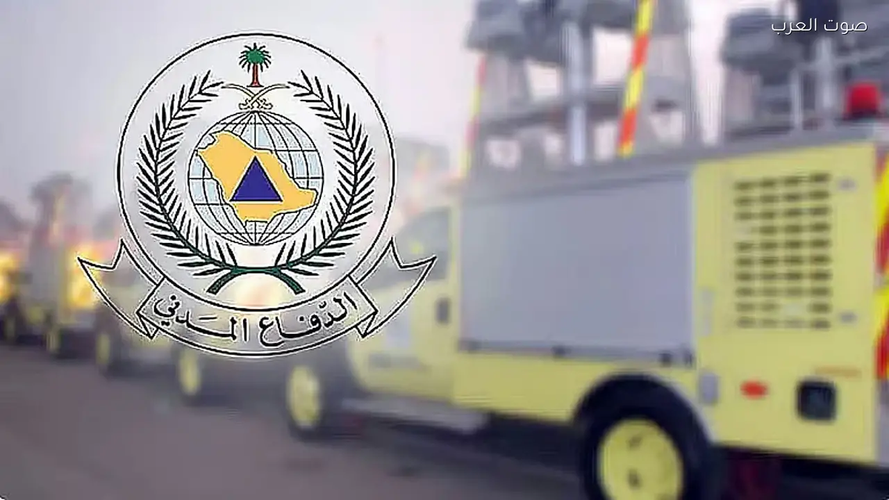 الدفاع المدني بجدة يسيطر على حريق في 6 مركبات بحي النزهة