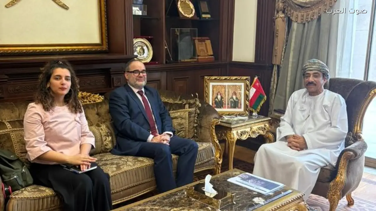 السفير عبد الله الرحبي يلتقي مدير الأونروا لبحث الأوضاع الإنسانية في المخيمات