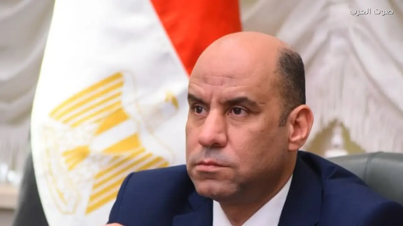 العمل تتابع تطبيق نظام العمل عن بعد في القطاع الخاص