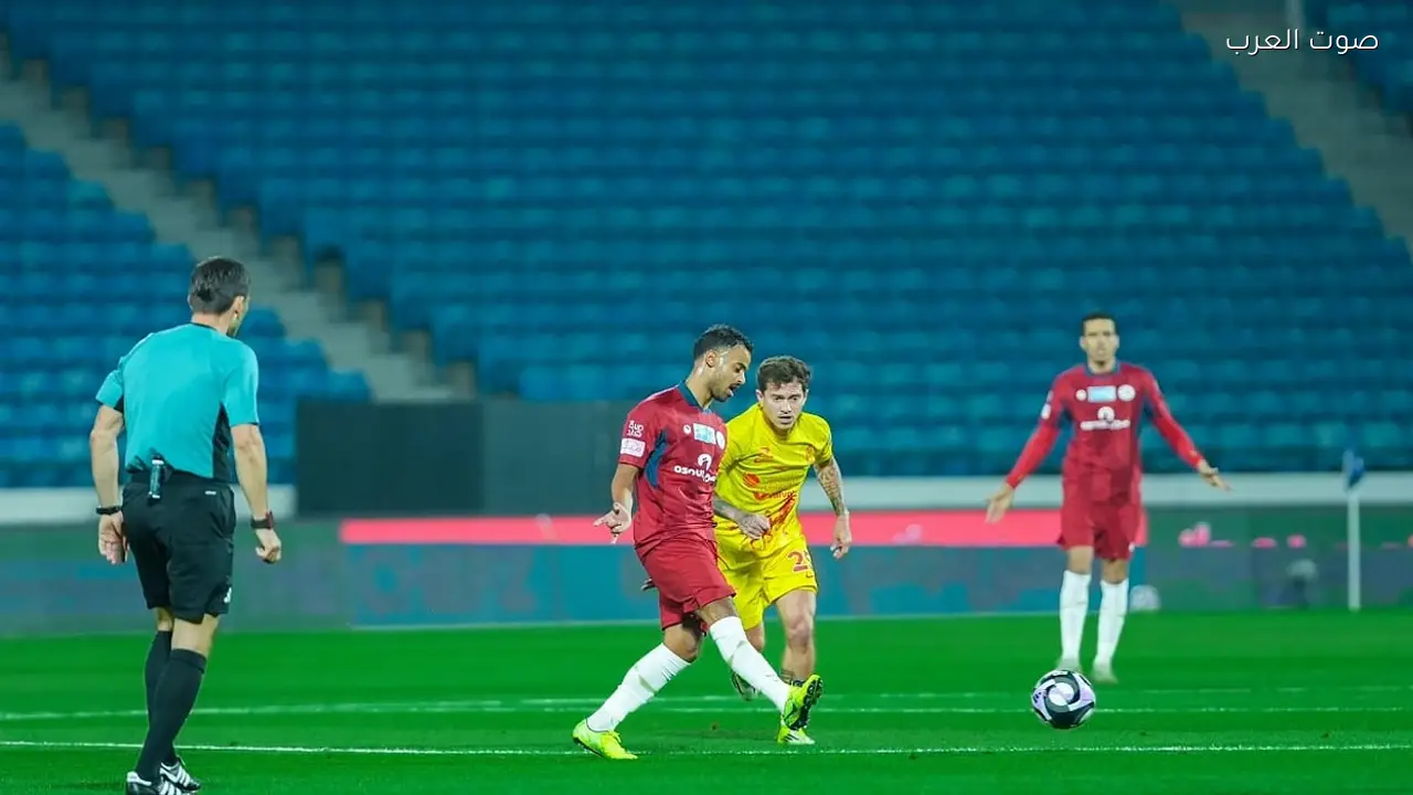 القادسية وضمك يتعادلان في دوري روشن