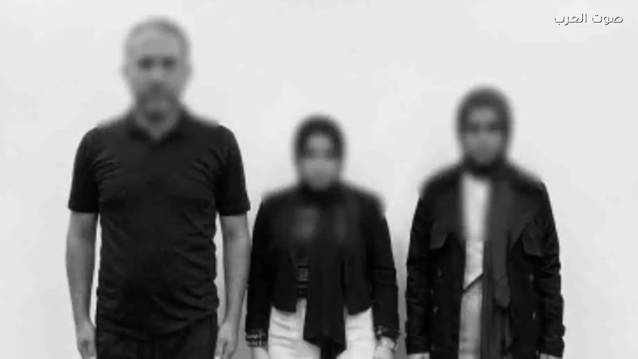 القبض على فتاتين ووالدهما بتهمة الاعتداء على صاحب محل بالدقهلية