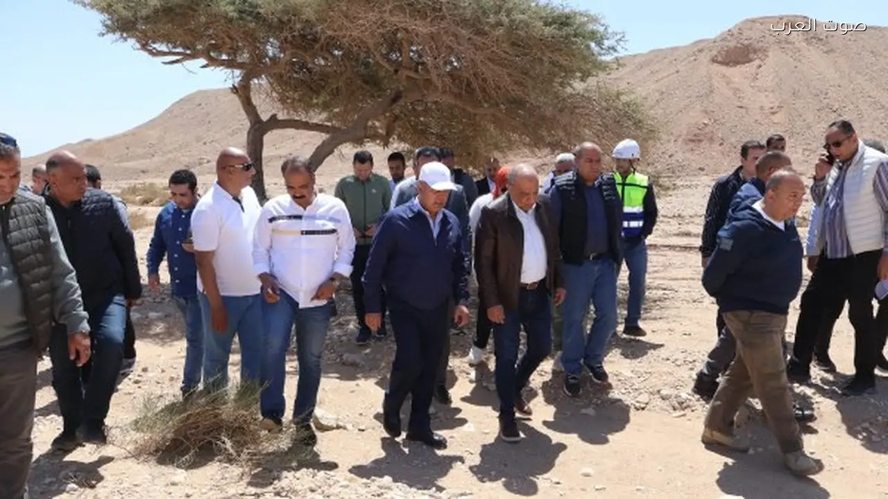 الكهرباء تستكشف دمج محطات الطاقة الشمسية مع مشروعات الرياح