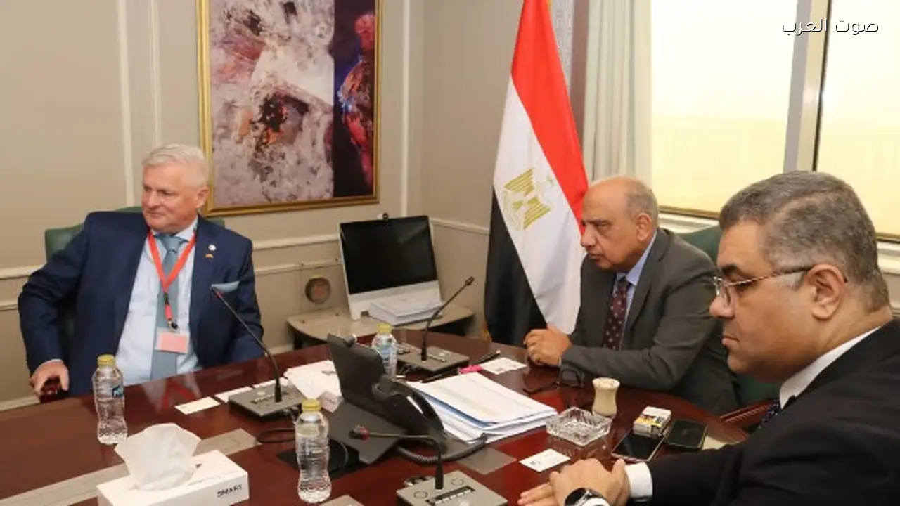 الكهرباء تعلن توطين صناعة المعدات وزيادة المكون المحلي في المشروعات القومية