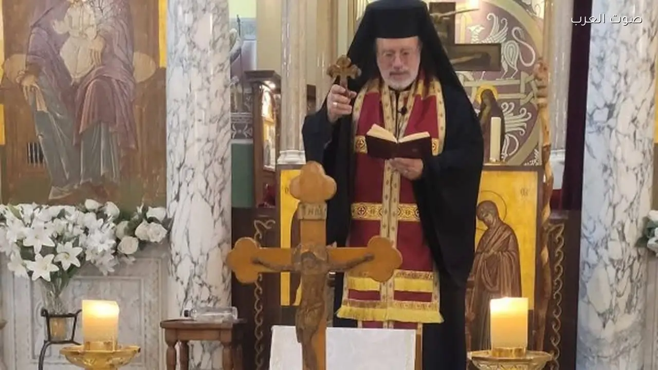 المطران شامي يقود صلاة تقديس الزيت في كاتدرائية القيامة