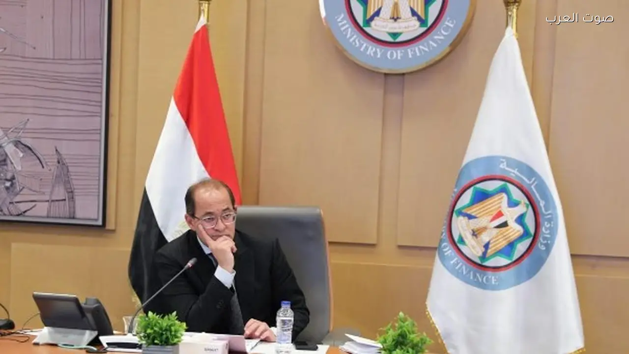 الموازنة الجديدة تستهدف تحفيز 100 ألف ممول وزيادة 50% للتعليم والصحة