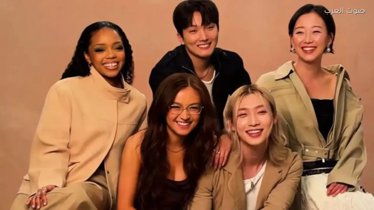 الموسم الثالث من مسلسل XO Kitty يطرح دراما جديدة في أجواء مدرسة كيس