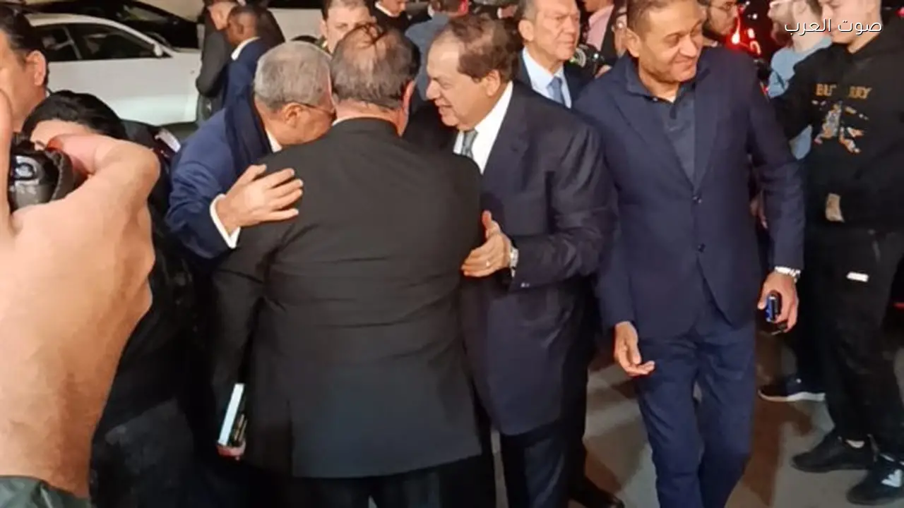 النائب محمد أبو العينين يعزي أحمد عز في وفاة والدته