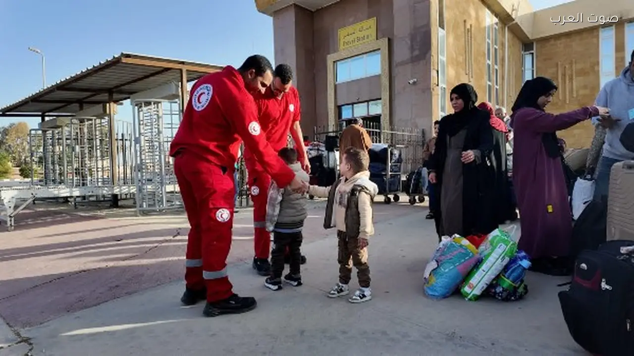 الهلال الأحمر يرسل 170 قافلة مساعدات إنسانية إلى غزة