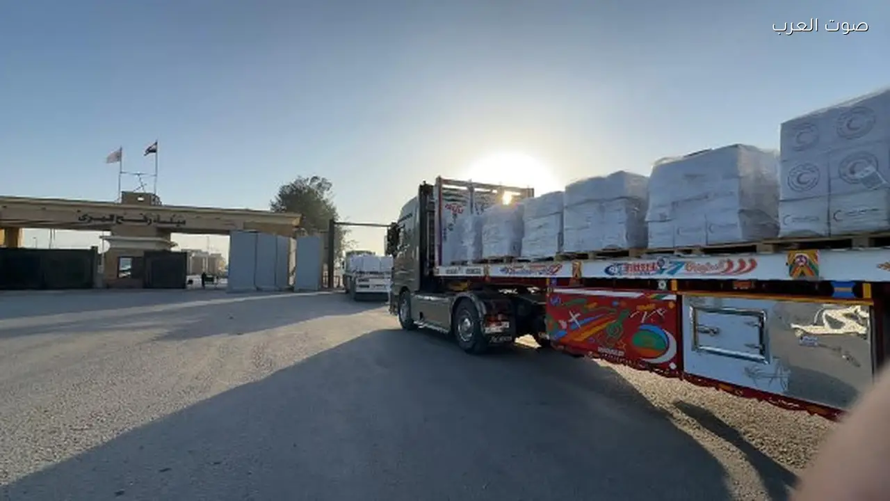 الهلال الأحمر يرسل 5,060 طن من المساعدات للفلسطينيين