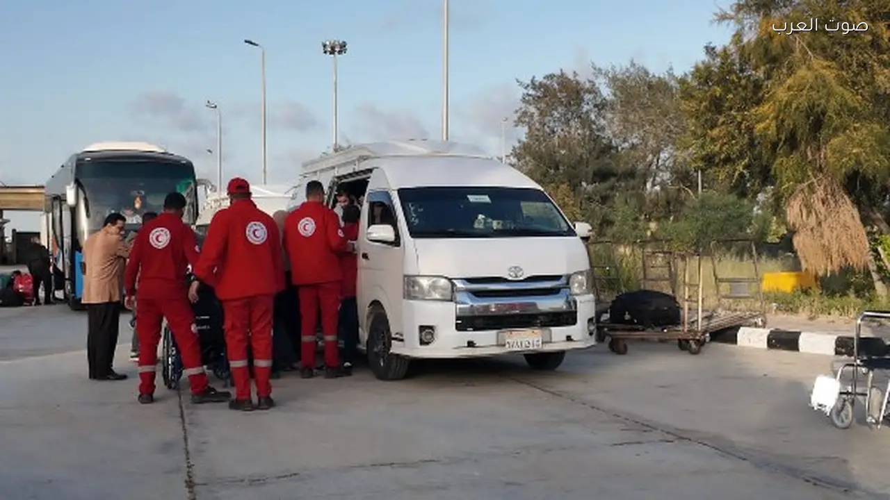 الهلال الأحمر يطلق قافلة «زاد العزة» 171 محملة بـ 4,910 أطنان إلى غزة