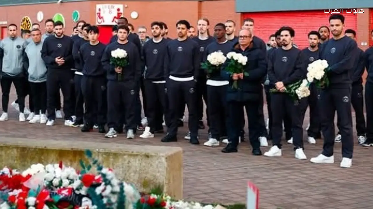 باريس سان جيرمان يزور نصب ديوجو جوتا قبل مباراة ليفربول